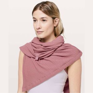 lululemon snaps close athletic vinyasa dusty infinity scarf wrap